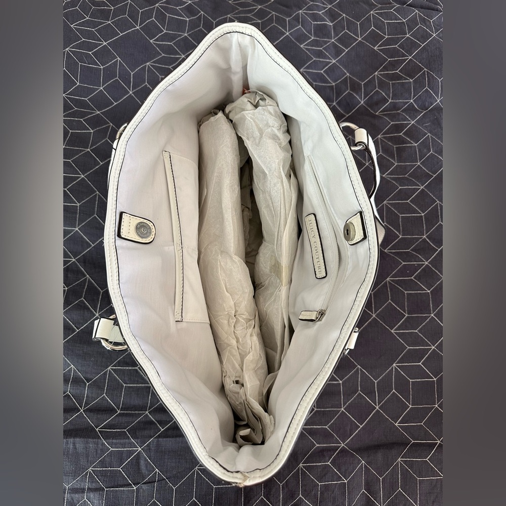 Juicy Couture Palm Springs Metallic
Straw Tote Bag white and silver - Picture 9 of 15
